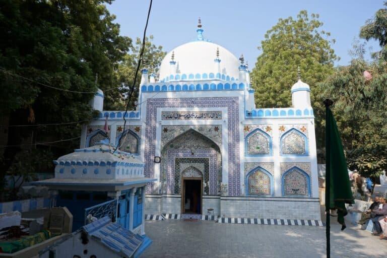 Discovering Shah Baharo Tomb: A Jewel of Pakistan's Heritage